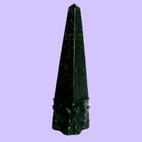 Obélisque Noir Avec Hiéroglyphes Sur Tête De Hathor - 20 Ko