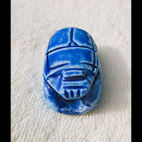 Scarabe Bleu En Cramique Grav Avec Hiroglyphes - 39 Ko