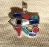 Bijoux Pendentif Oeil D'Horus (Oudjat) En Argent Avec Incrustation Turquoise, Lapis-Lazuli, Cornaline Et Nacre