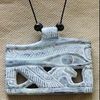 Pendentif Amulette Oeil D'Horus Gris