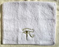 Lot De 2 Serviettes De Toilette Oeil D'Horus - 23 Ko