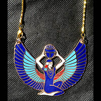 Pendentif Isis Aile Prsentant Le Scarabe - 62 Ko