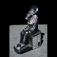 Statue De La Desse Sekhmet. - 34 Ko