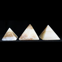 Pyramide En Albatre - 26&nbsp;Ko