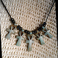 Bijoux Pharaonique Pendentif De 5 Amulettes Ankh En Statite - 68 Ko