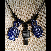 Collier Des 3 Amulettes: Noeud D'Isis Ou Noeud Tit + Pilier Djed + Cl Ankh N Statite - 63 Ko